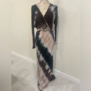 VENUS Tie-Dye Long Sleeve Maxi Dress - Black and Brown